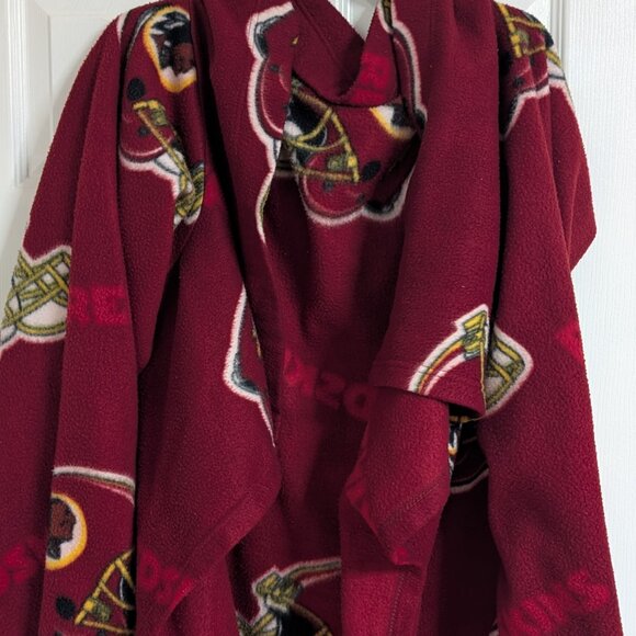 NFL Washington Redskins Adult Blanket with Arms - Picture 2 of 7